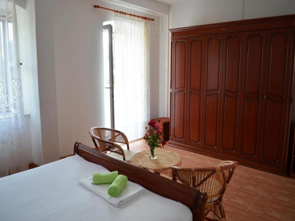 Holiday Home Carevic Gornja Brela Exterior photo